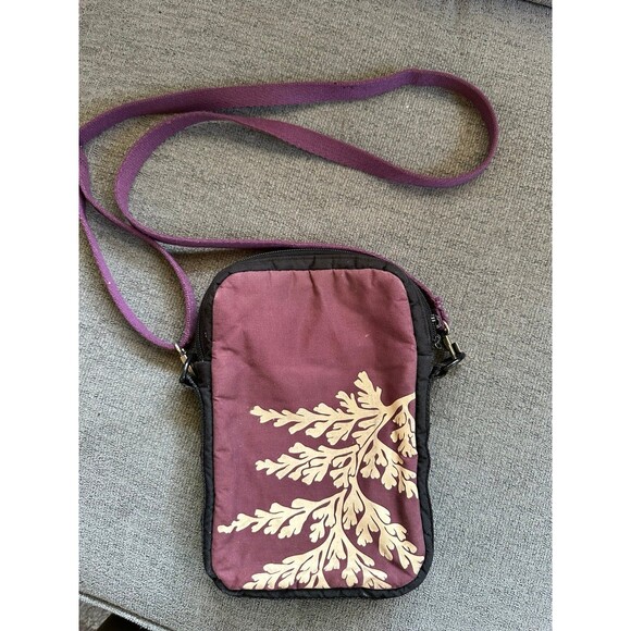 Handmade Hawaiian Sig Zane Inspired Travel Crossbody Bag Thirty-One Strap - Picture 3 of 5